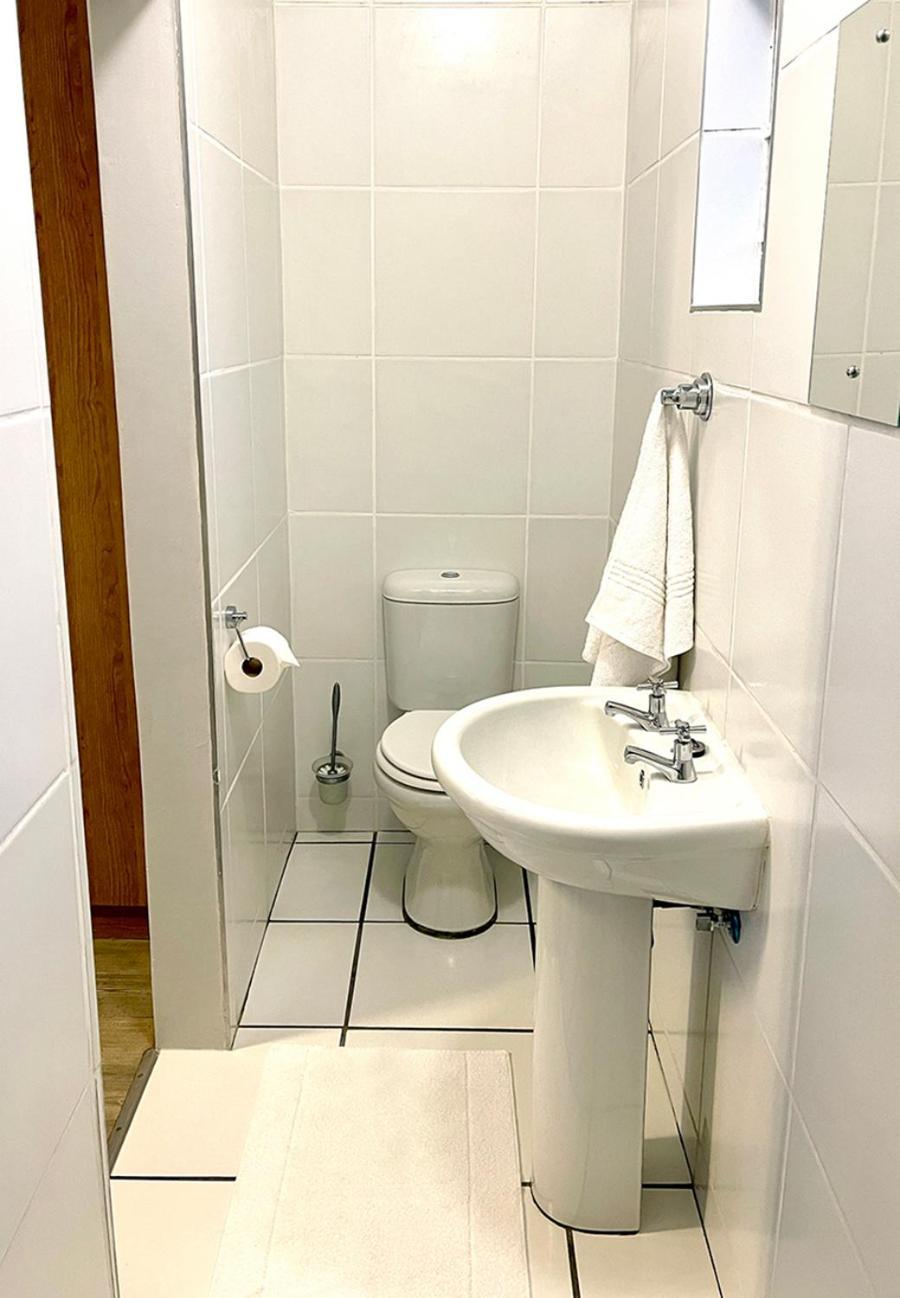 Village Lodge Harrismith ภายนอก รูปภาพ